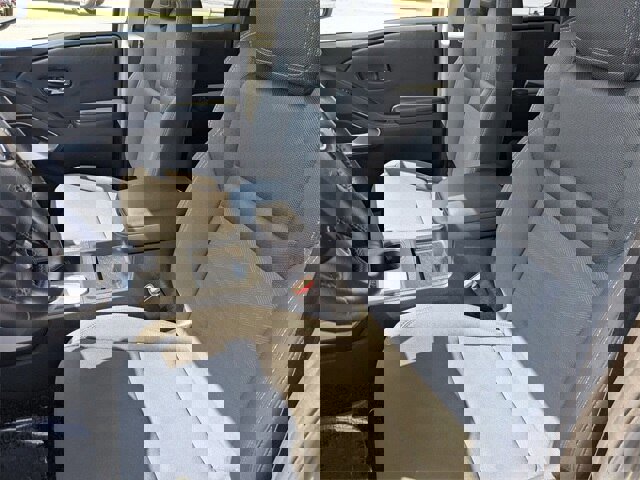 Used 2024 Nissan Frontier SV w/ SV Convenience Package image 21