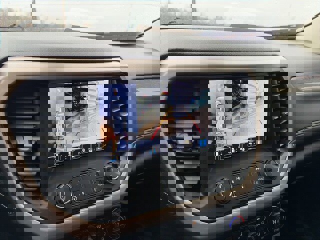 Used 2023 GMC Acadia Denali w/ Denali Technology Package image 16