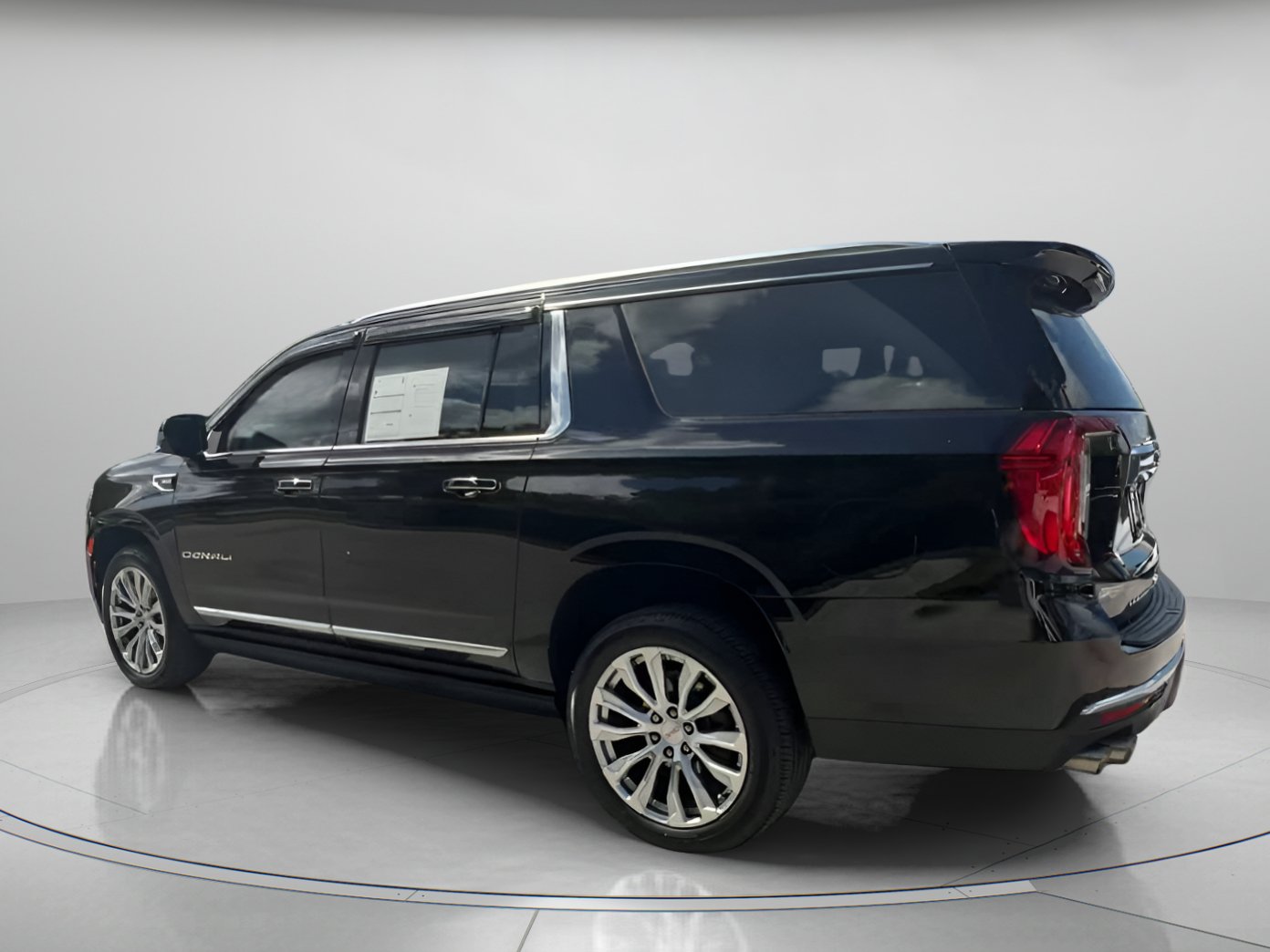 Used 2022 GMC Yukon XL Denali w/ Max Trailering Package RWD image 22