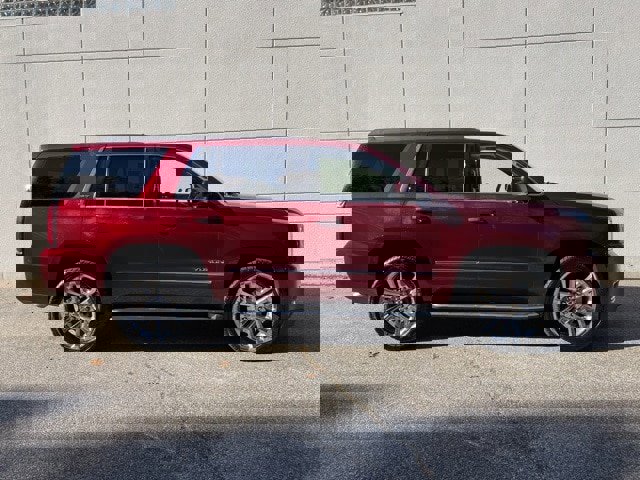 Used 2016 GMC Yukon SLT w/ Premium Edition image 2