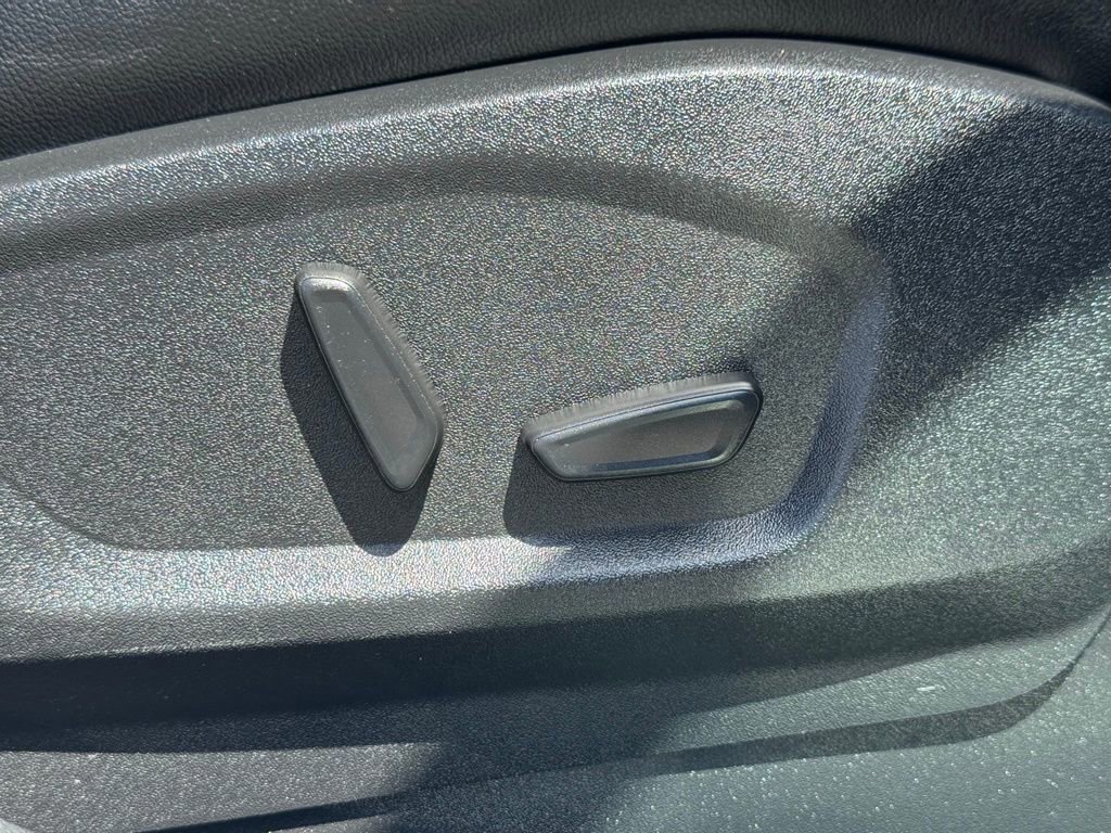 Certified 2023 Ford Edge Titanium AWD/4WD image 30