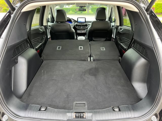Certified 2022 Ford Escape SEL w/ SEL Stealth AWD Package image 30