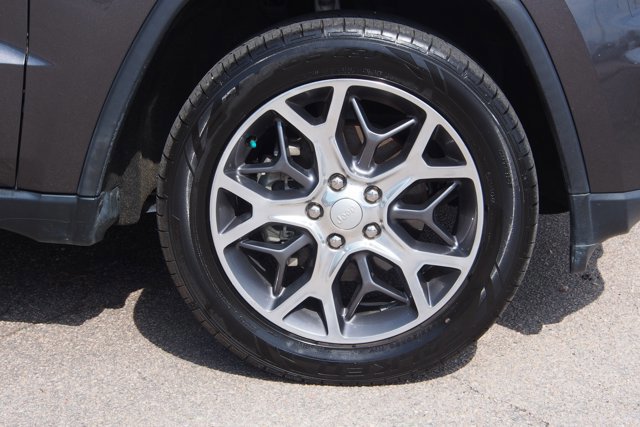 Used 2020 Jeep Grand Cherokee Limited image 9