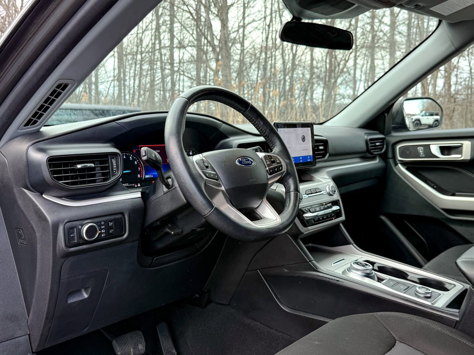 Certified 2023 Ford Explorer XLT image 16