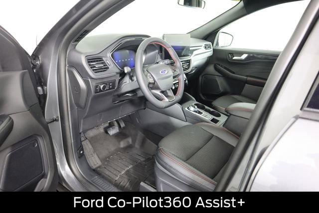Certified 2025 Ford Escape ST-Line w/ Tech Pack #1 AWD/4WD image 25