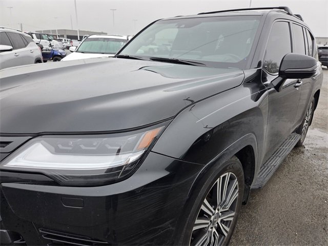 Used 2024 Lexus LX 600 4WD w/ Appearance Package image 10