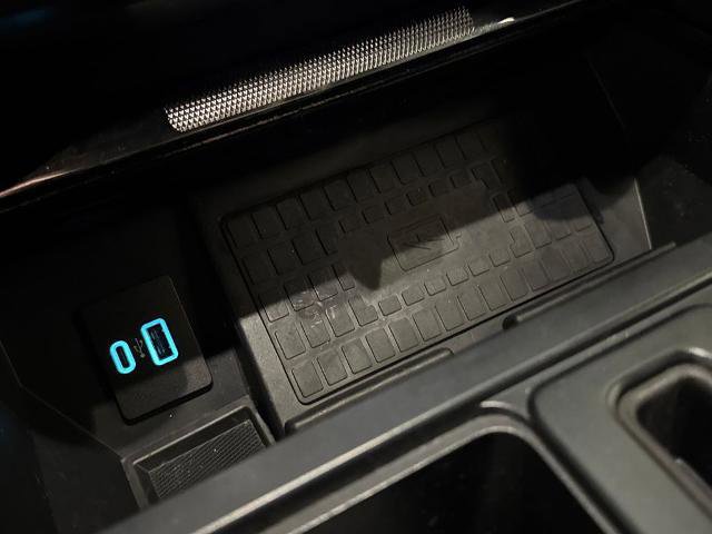 Certified 2022 Ford F150 Lariat w/ Equipment Group 502A High image 30