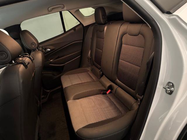 Used 2025 Chevrolet Trax LT w/ Driver Confidence Package FWD image 31
