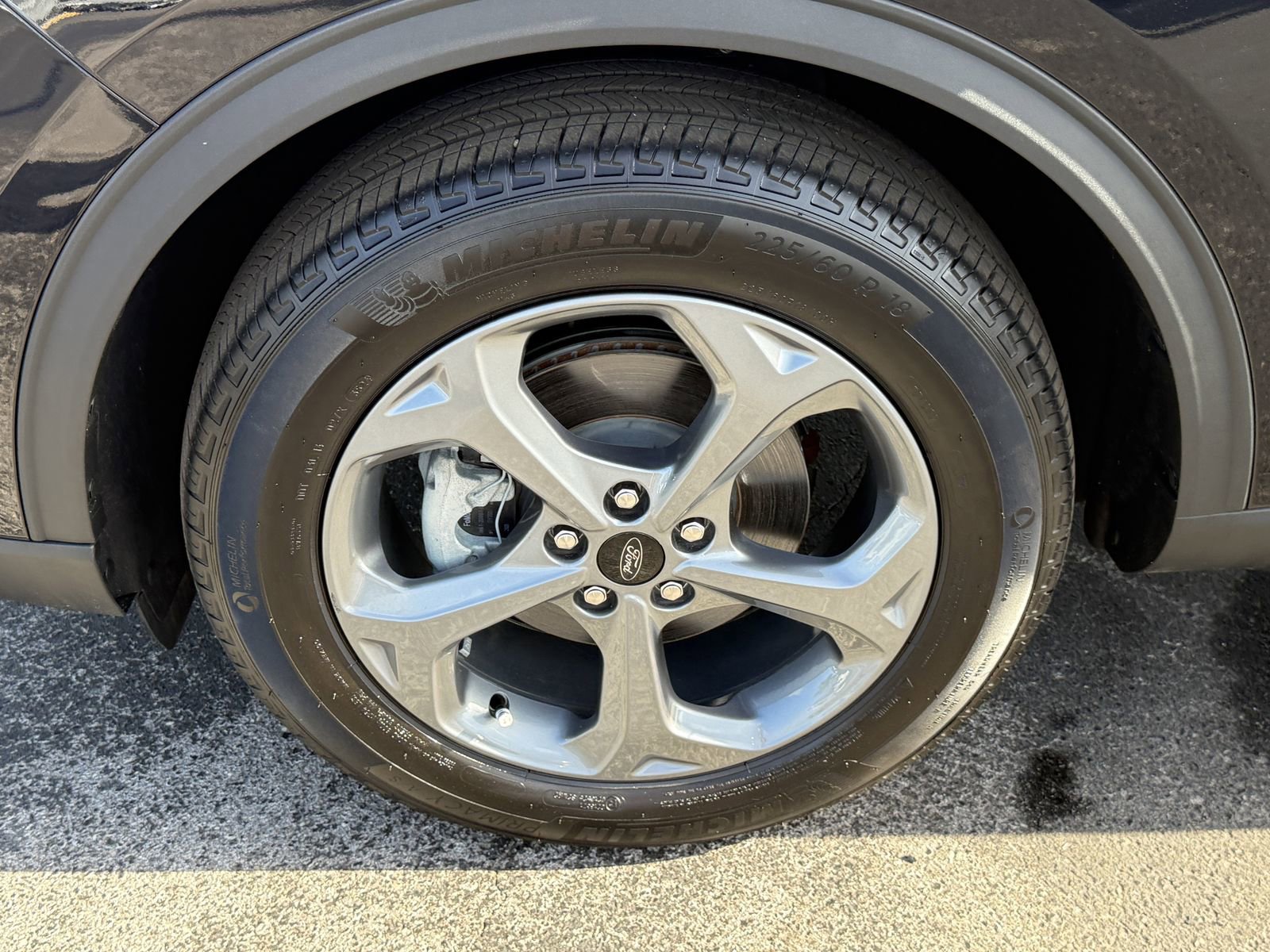 Certified 2025 Ford Escape ST-Line Select AWD/4WD image 30