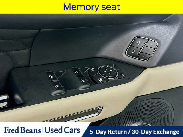 Certified 2022 Ford Expedition Platinum image 23