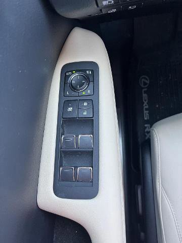 Used 2022 Lexus RX 350L Luxury image 10