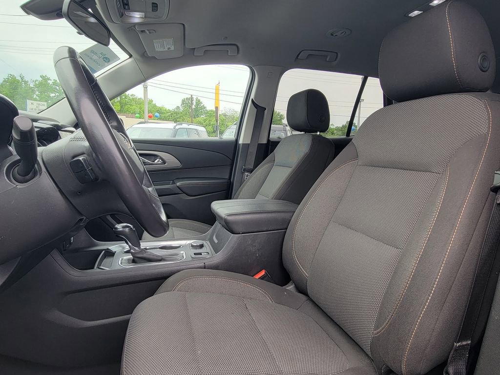 Used 2019 Chevrolet Traverse LT w/ LPO, Floor Liner Package AWD/4WD image 17
