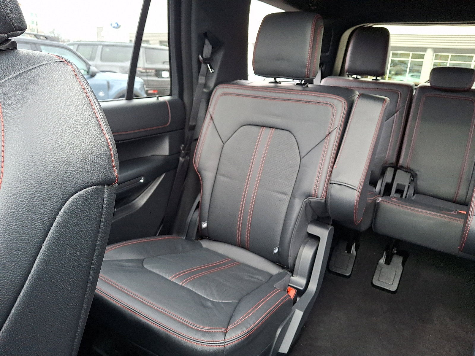 Certified 2024 Ford Expedition Limited image 18