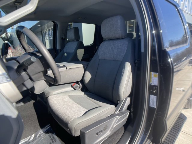 Certified 2024 Ford F250 XLT w/ Snow Plow Prep Package image 16