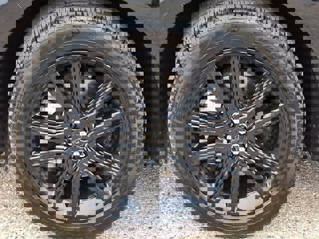 Certified 2024 Ford Edge ST-Line image 31