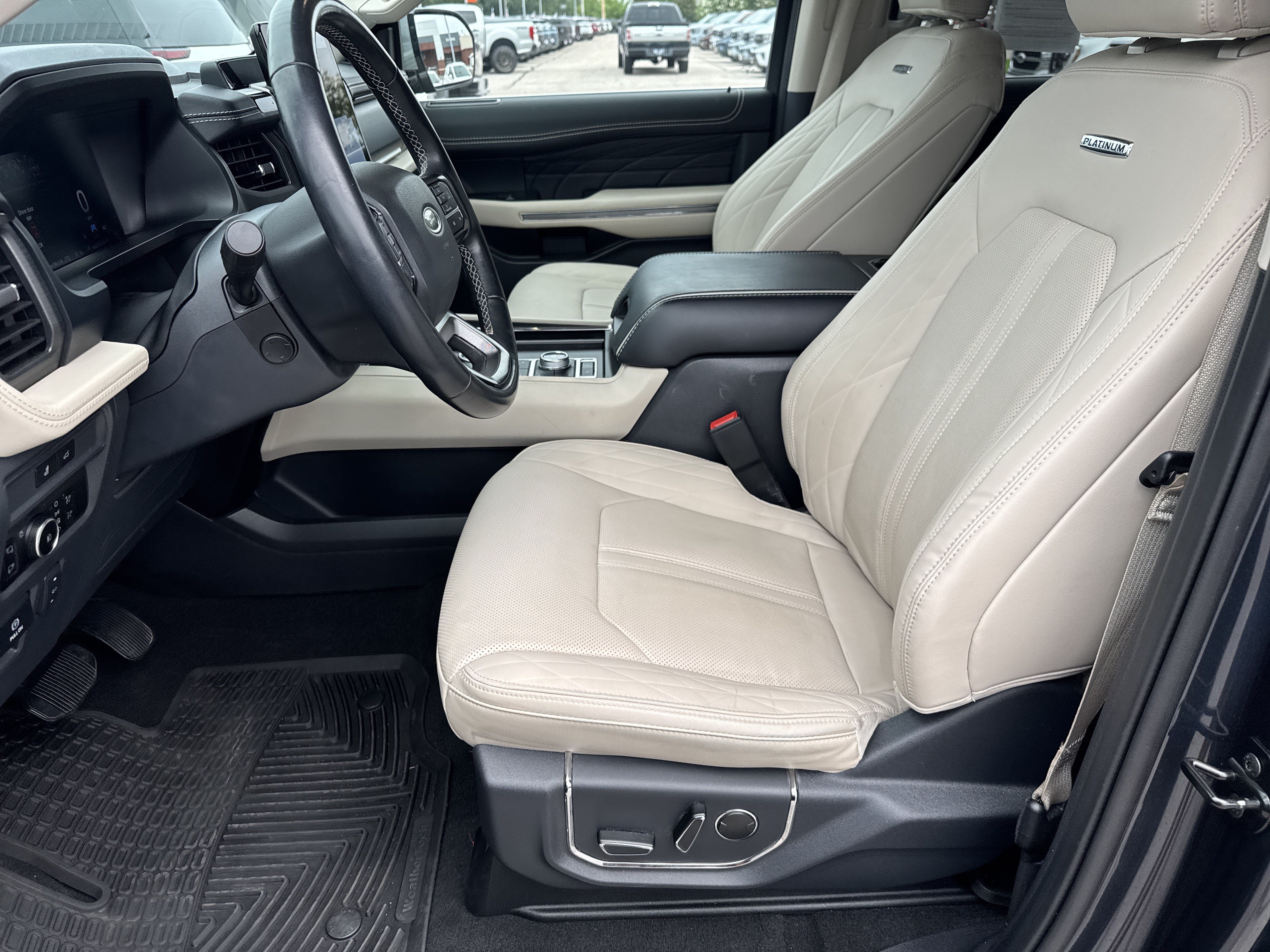 Certified 2024 Ford Expedition Max Platinum AWD/4WD image 10