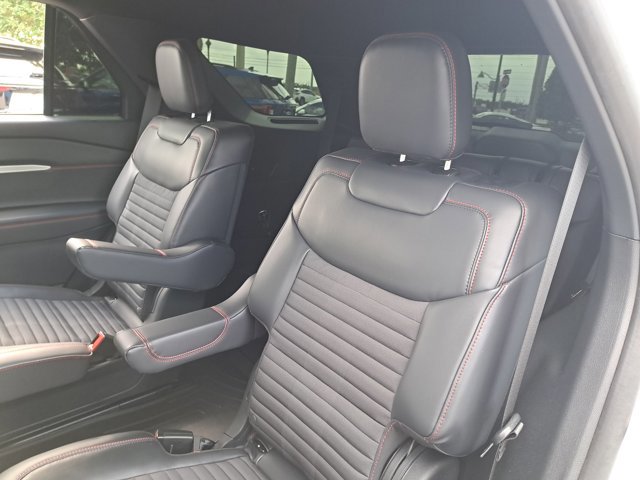 Certified 2025 Ford Explorer ST-Line w/ Premium Package image 12