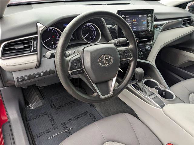 Used 2022 Toyota Camry LE image 10