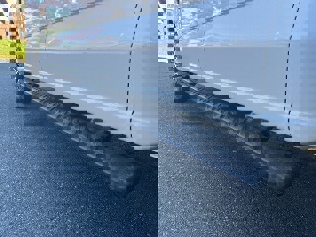 Certified 2023 Ford F150 XLT w/ Equipment Group 302A High image 11