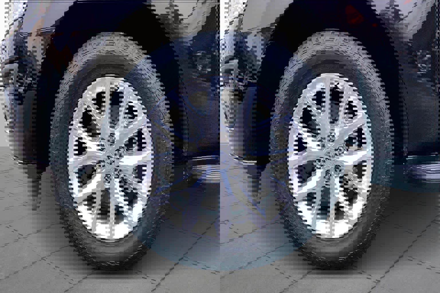 Certified 2021 Ford Expedition XLT image 10