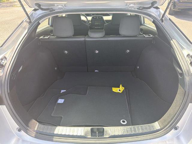 Used 2019 Toyota Prius L Eco w/ Carpet Mat Package image 22