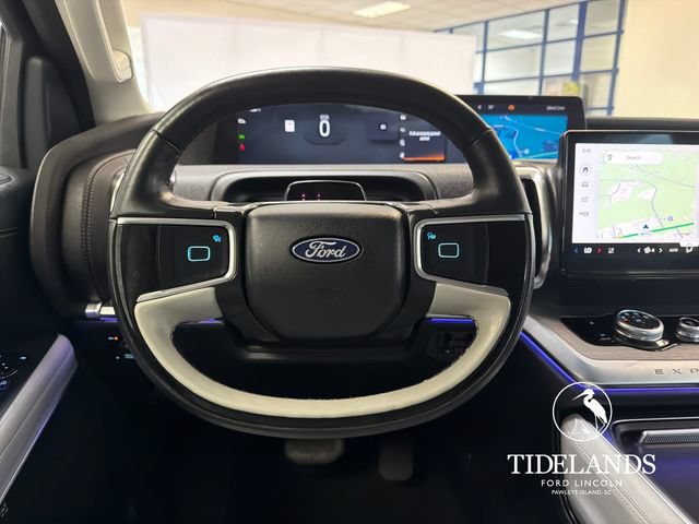 Certified 2025 Ford Expedition Platinum w/ Driver's Package AWD/4WD image 18