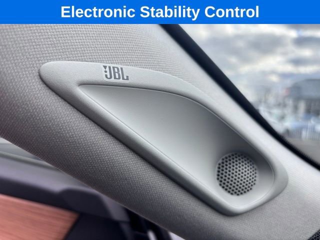 Used 2025 Toyota Grand Highlander AWD image 23