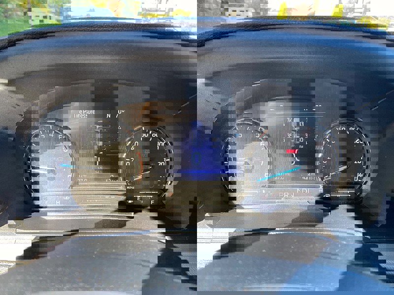 Certified 2022 Ford Explorer XLT w/ Equipment Group 202A image 19