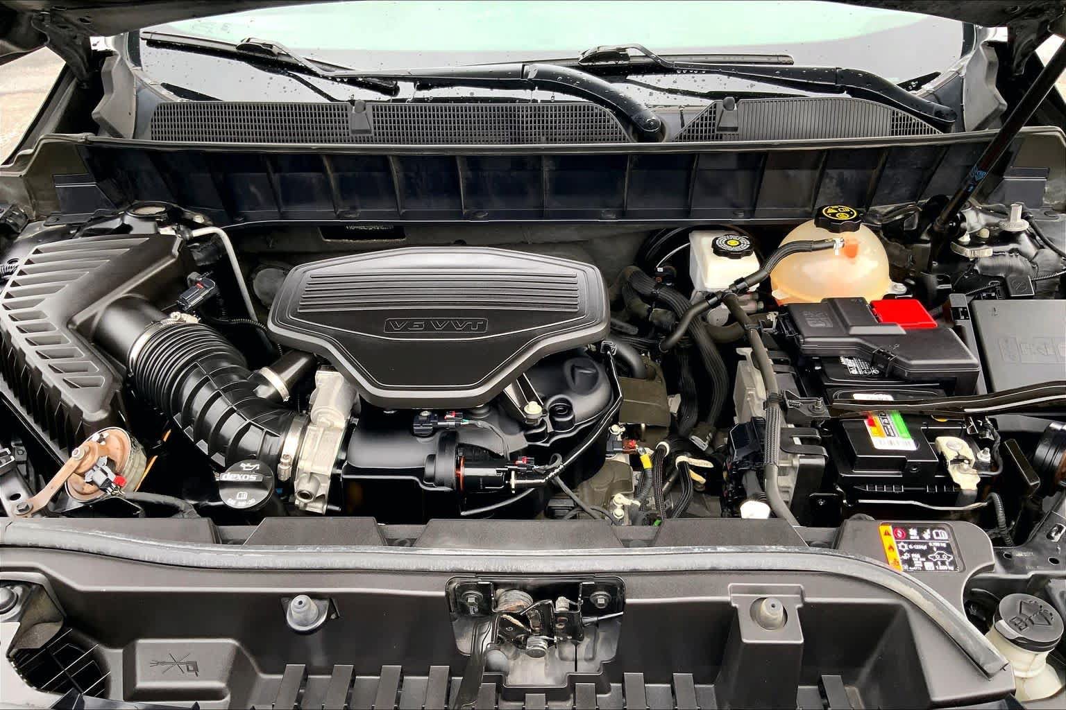 Used 2019 GMC Acadia SLT w/ LPO, Floor Liner Package FWD image 28