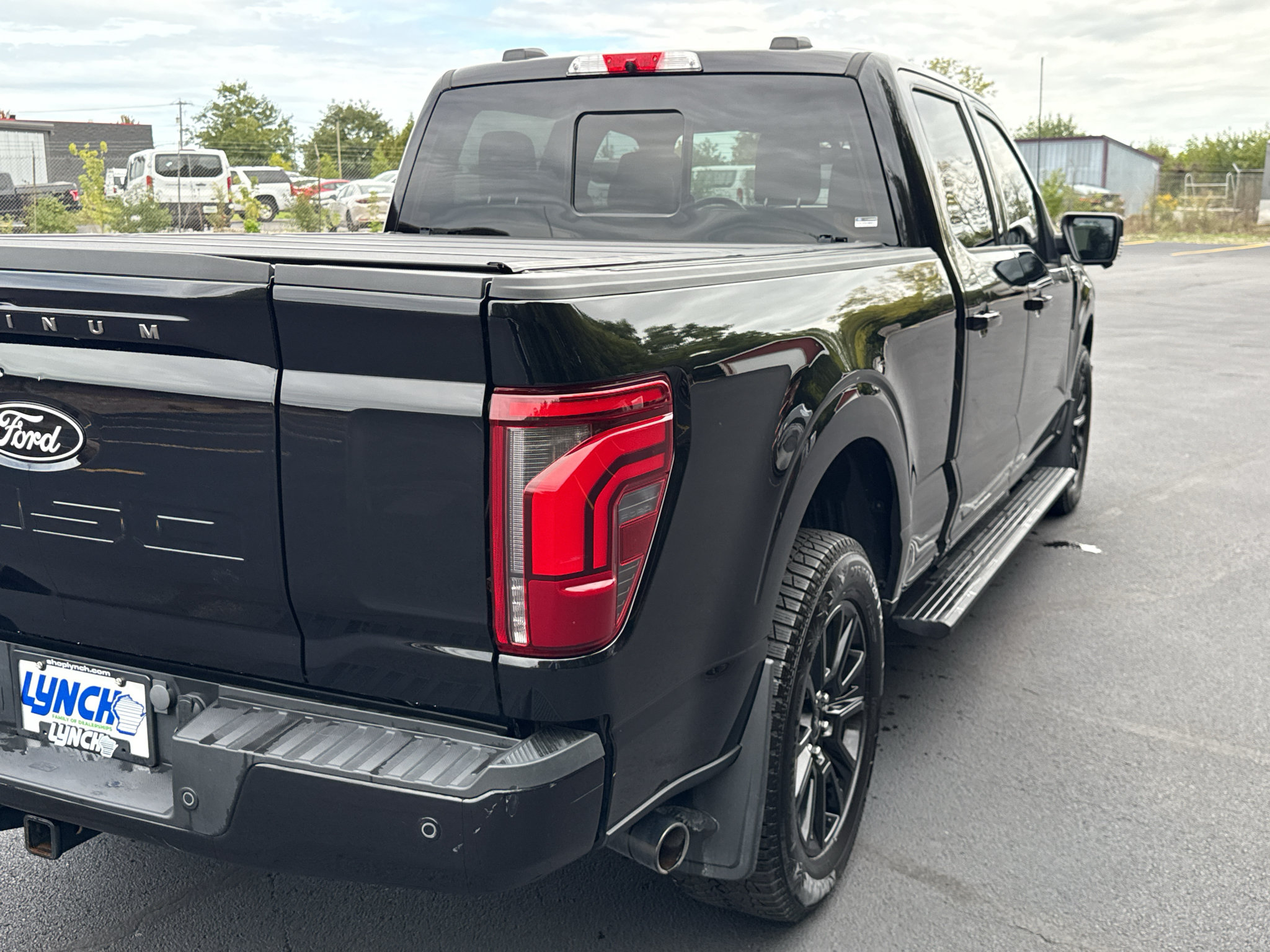 Certified 2025 Ford F150 Platinum w/ FX4 Off-Road Package AWD/4WD image 14