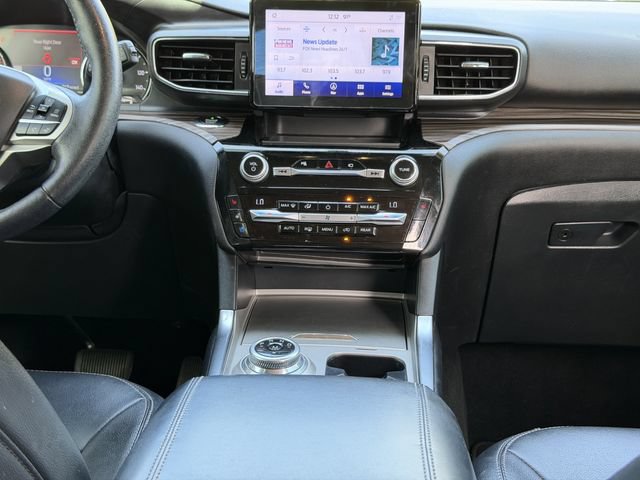 Certified 2021 Ford Explorer Limited w/ Equipment Group 301A AWD/4WD image 15