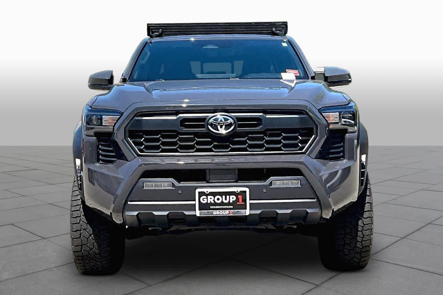 Used 2024 Toyota Tacoma TRD Off-Road w/ TRD Off Road Upgrade Package AWD/4WD image 4