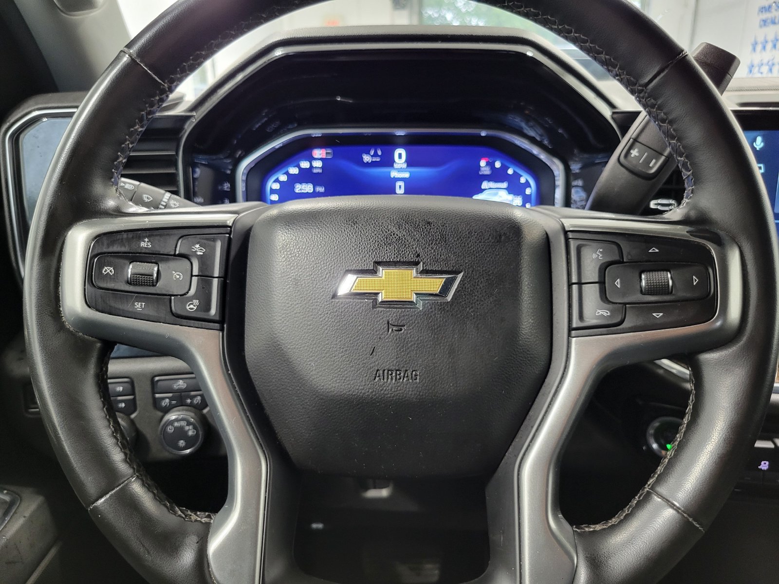 Used 2024 Chevrolet Silverado 1500 LT AWD/4WD image 12