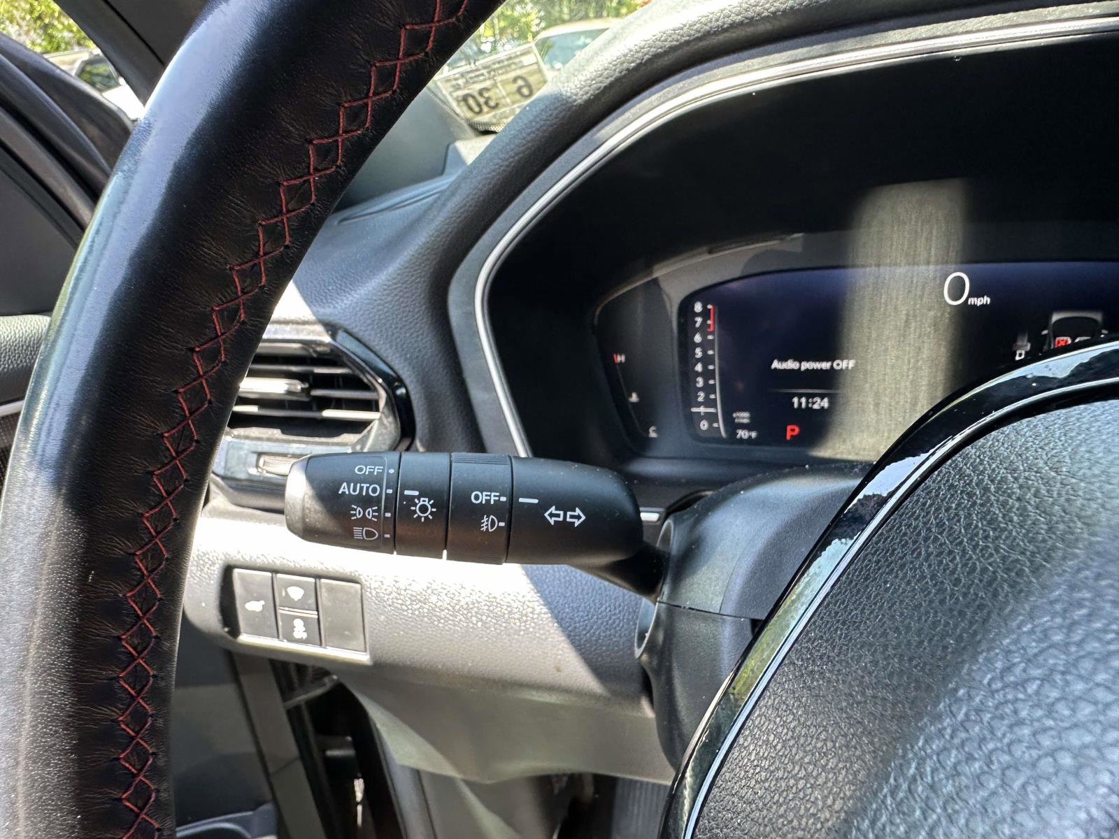 Used 2025 Honda Pilot Black Edition image 30