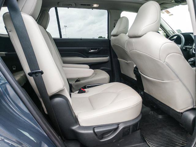 Used 2024 Toyota Grand Highlander FWD image 15