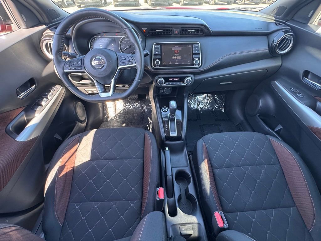 Used 2019 Nissan Kicks SR image 27