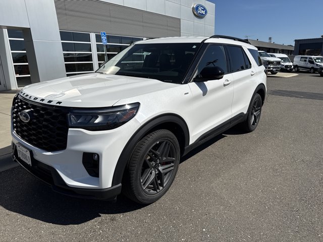 Certified 2025 Ford Explorer ST-Line w/ ST-Line Street Pack