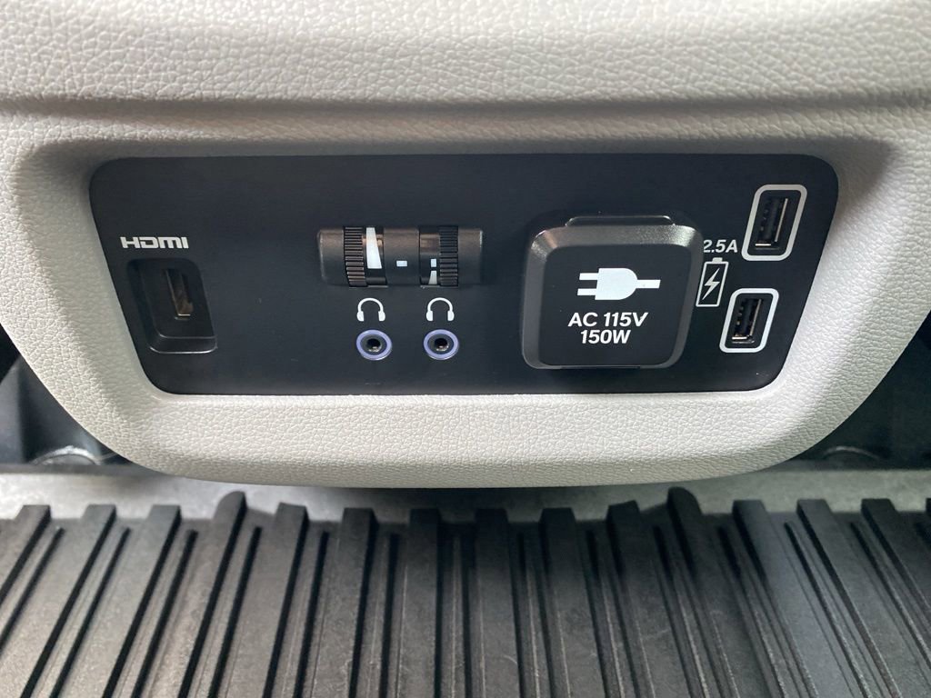 Used 2022 Honda Pilot Elite image 24