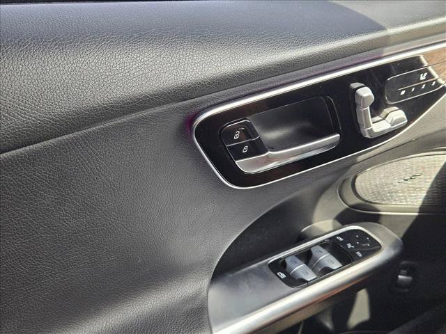 Used 2022 Mercedes-Benz C 300 Sedan image 12