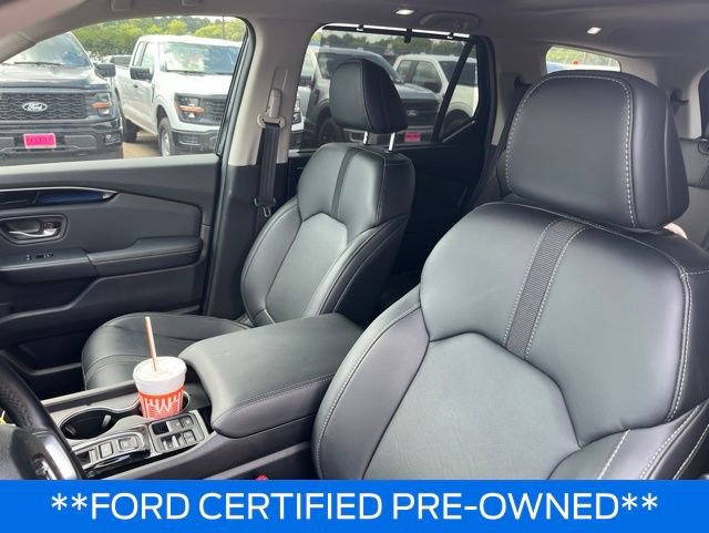 Used 2024 Honda Pilot Touring image 6