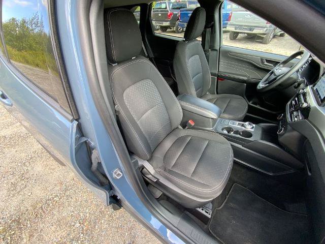 Certified 2025 Ford Escape Active AWD/4WD image 23