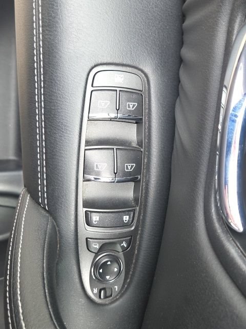 Used 2019 Nissan Armada Platinum w/ Captain's Chairs Package AWD/4WD image 27