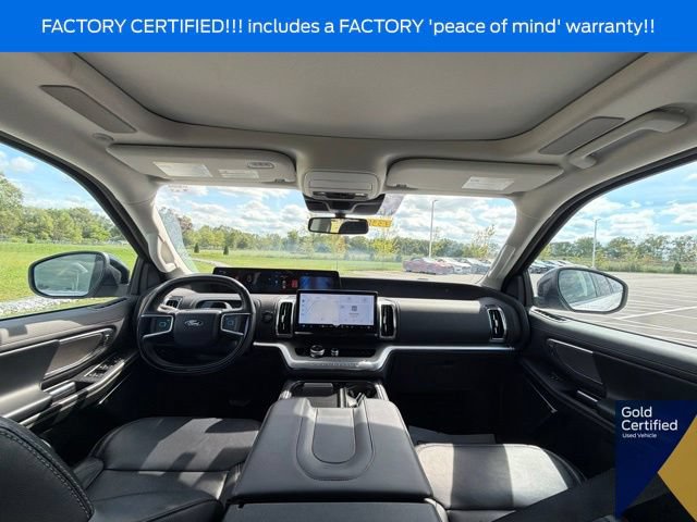 Certified 2025 Ford Expedition Max Platinum w/ Driver's Package AWD/4WD image 37