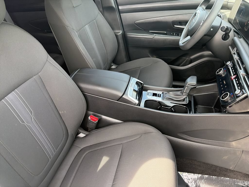 Used 2025 Hyundai Tucson SEL FWD image 33