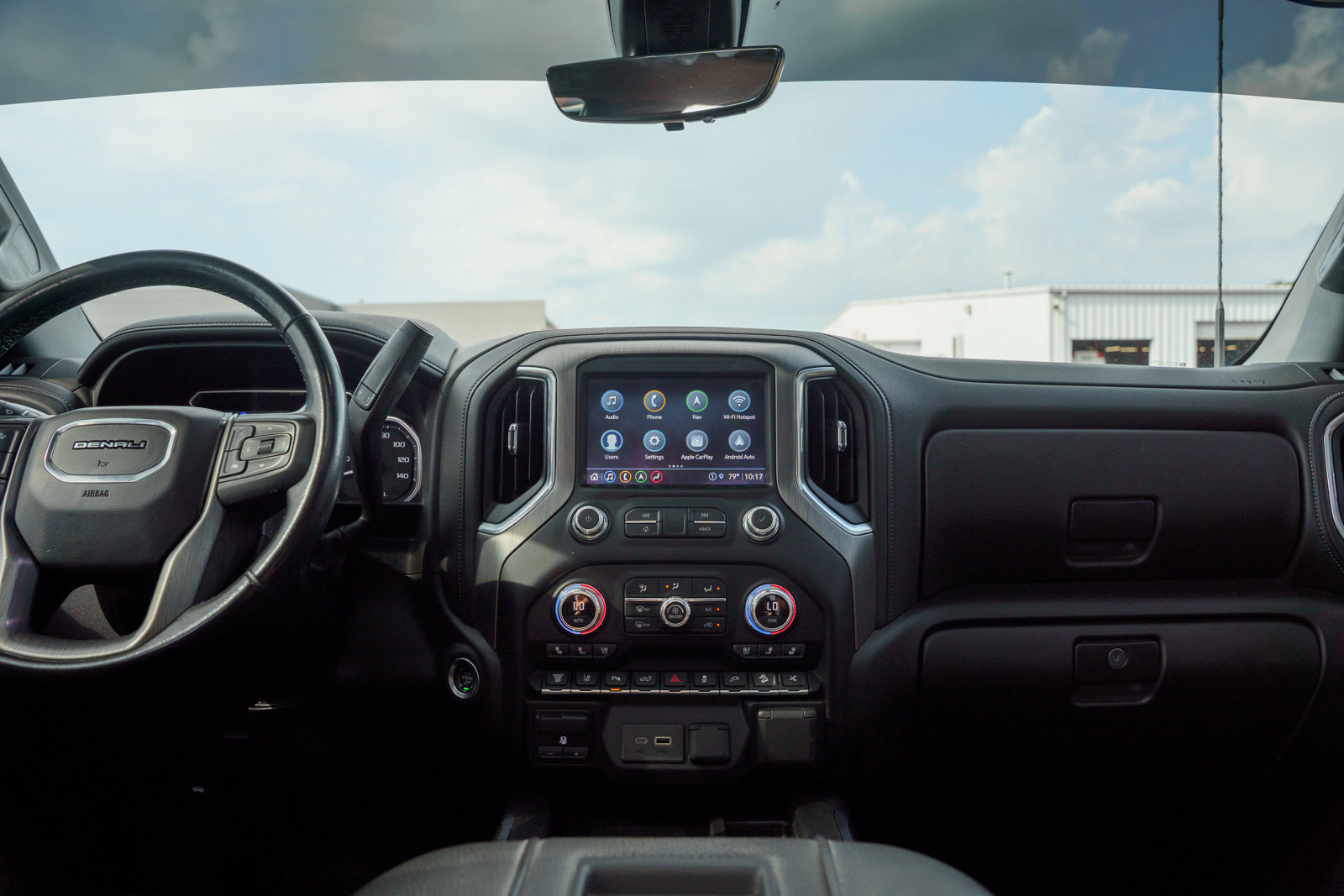 Used 2021 GMC Sierra 2500 Denali w/ Denali Ultimate Package AWD/4WD image 45