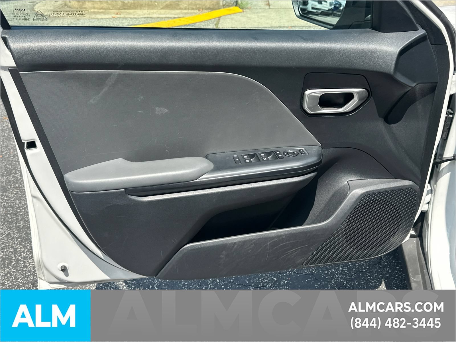 Used 2025 Kia K4 FWD image 11
