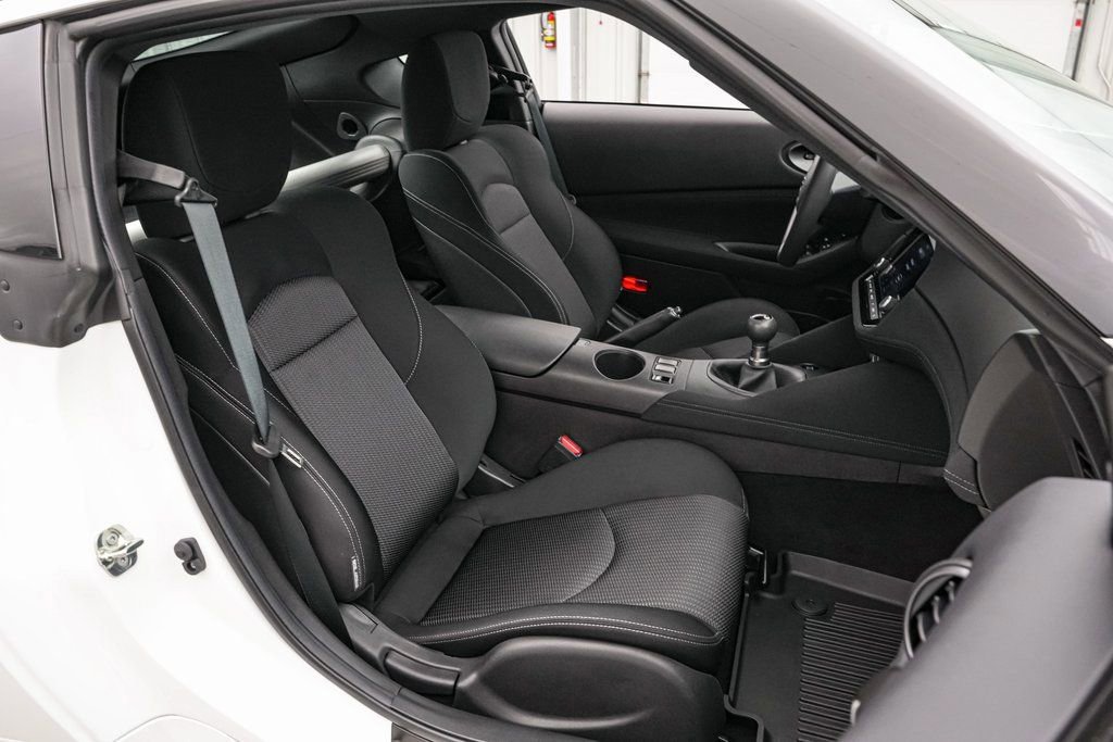 Used 2024 Nissan Z Sport w/ Floor Mat Package image 33