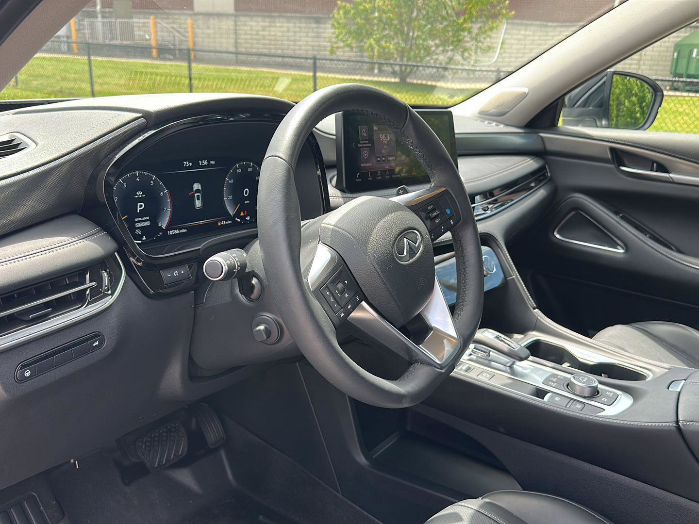 Used 2025 INFINITI QX60 Luxe FWD image 10