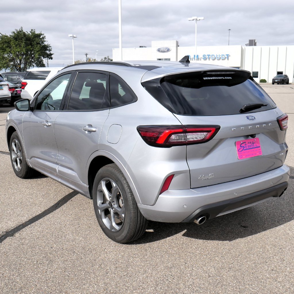 Certified 2024 Ford Escape ST-Line w/ Tech Pack #1 AWD/4WD image 5