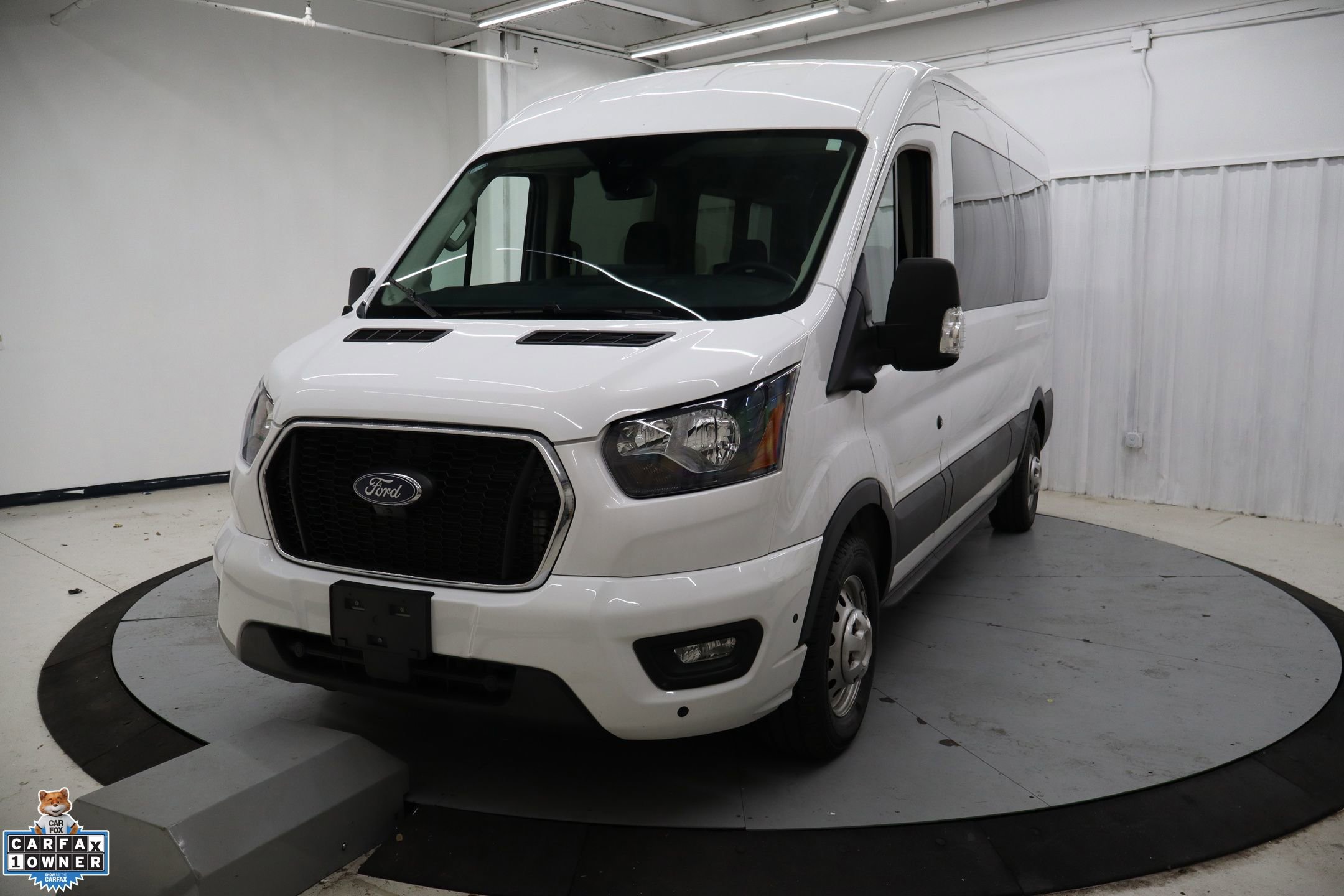 Certified 2025 Ford Transit 350 XLT image 8